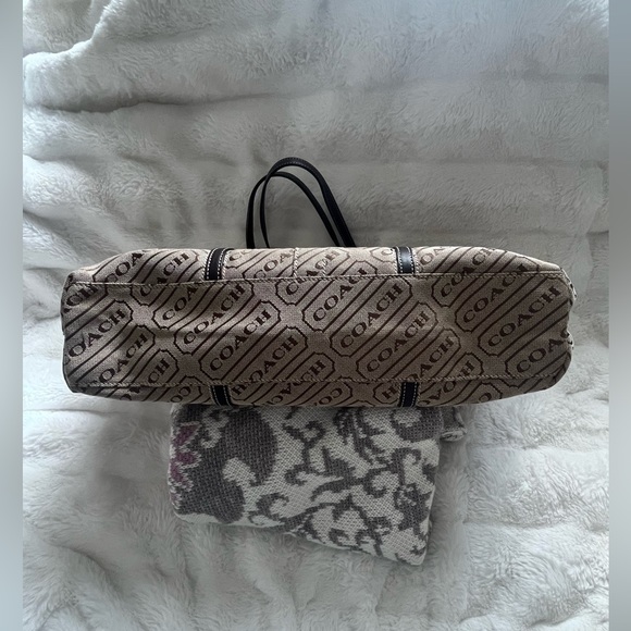 Vintage coach tote!! - Picture 5 of 8